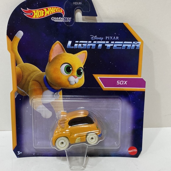 HOT WHEELS DISNEY PIXAR LIGHTYEAR COMPLETE SET - Picture 7 of 14